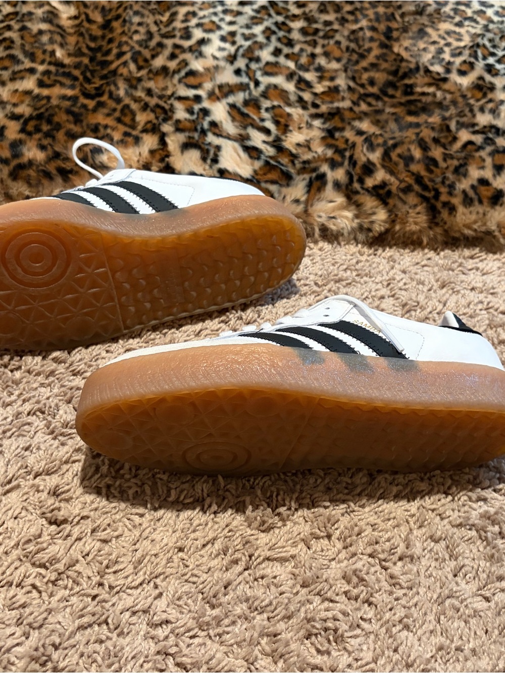 adidas White Black Retro Trainer with Gum Sole - Picture 3 of 4